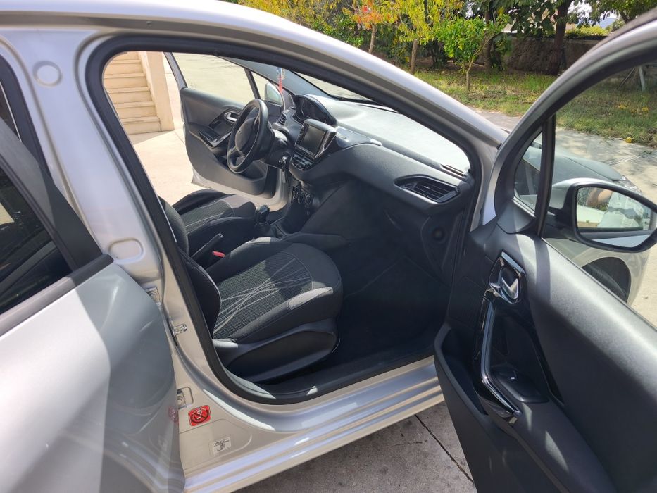 Peugeot 208 1.4 HDI — photo 5