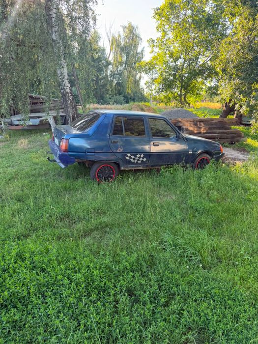 Продам заз славута цілу або по запчастинах