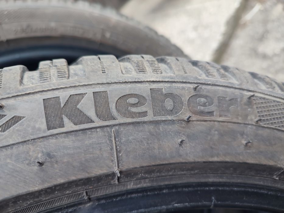 Dwie opony całoroczne Kleber Quadraxer3 255/40/20 101W