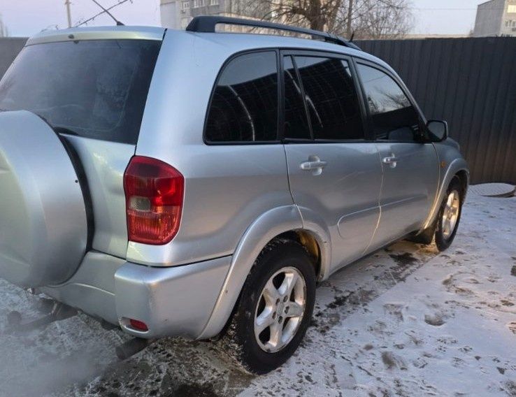 Продам Toyota Rav4