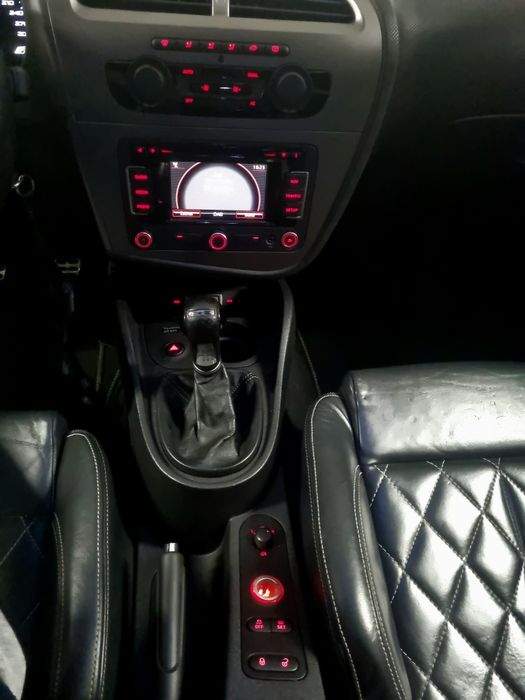 Seat  Leon  Cupra  R  Full   Opcja  ponad  300 KM