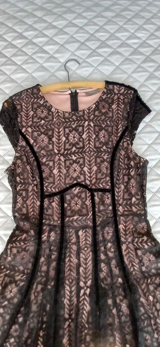 Sukienka z koronki r.36