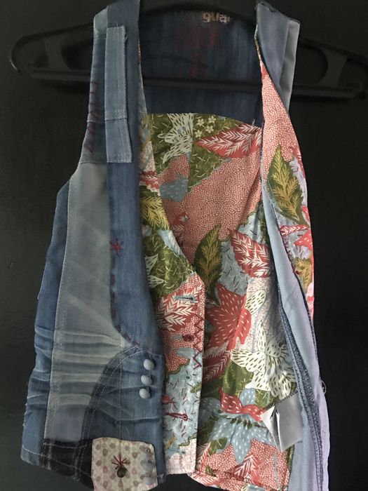 Джинсова жилетка