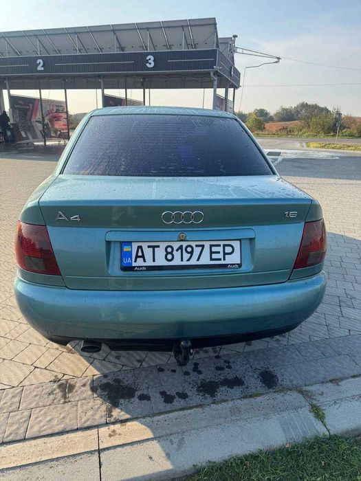 Автомобіль audi a4 b5