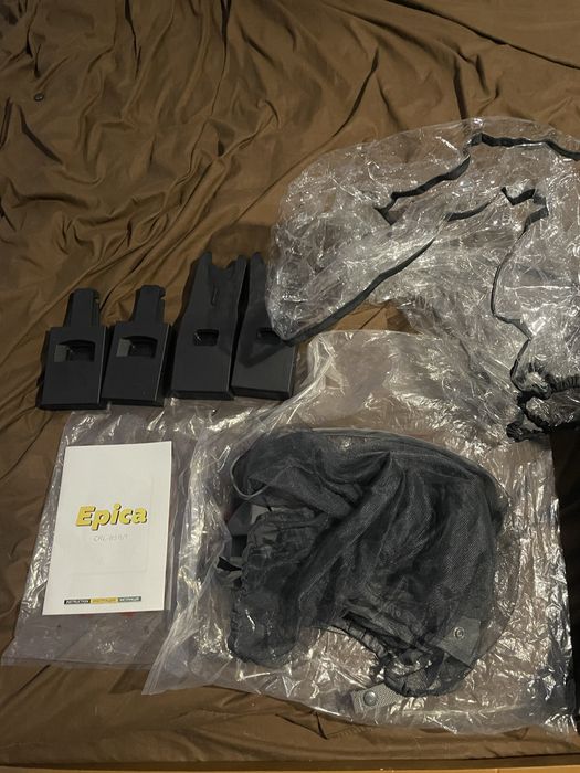 Продам універсальну дитячу коляску  Carrello Erica 3в1