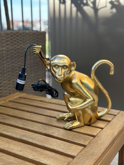 Candeeiro de mesa Macaco444909554846279681