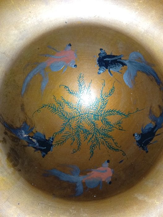 Stara misa z laki z łyżką i widelcem