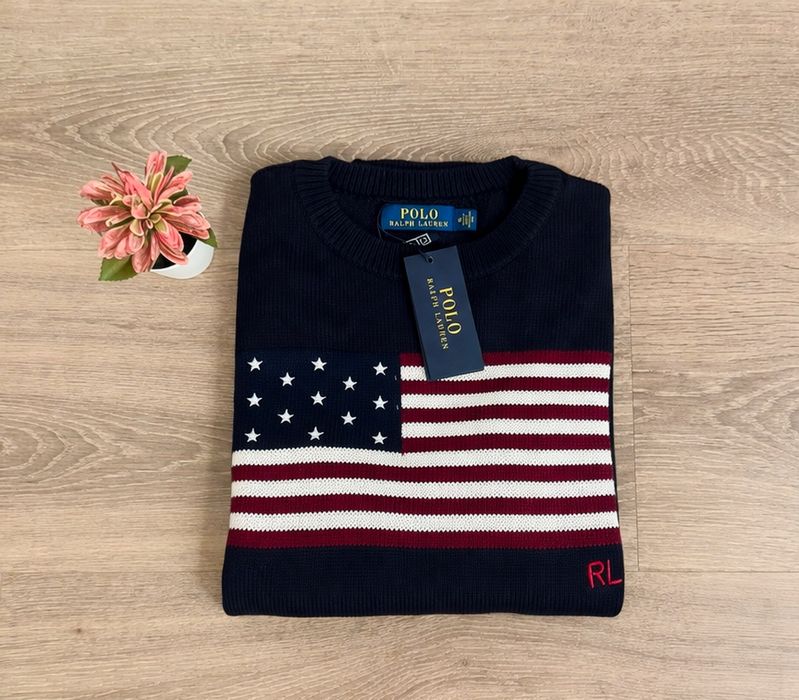 Camisola Polo Ralph Lauren azul marinho
Nova com etiqueta