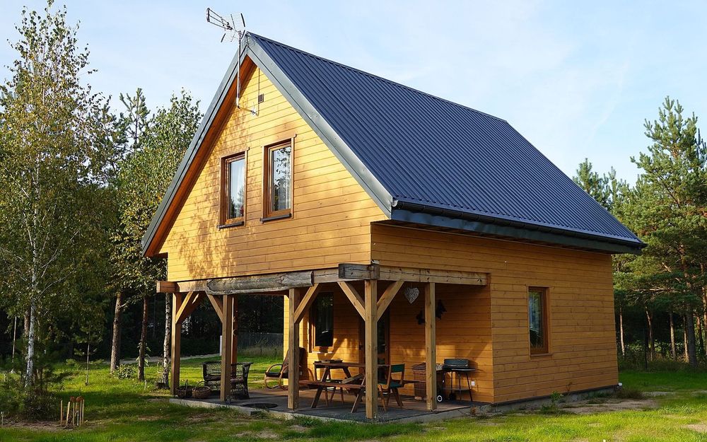 Dom przy Kwiatowej. Kanał Augustowski, Puszcza Augustowska.