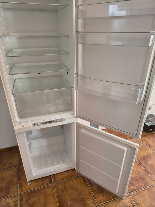 Lodówka do zabudowy IKEA Frostig BCF228/64, 183 cm