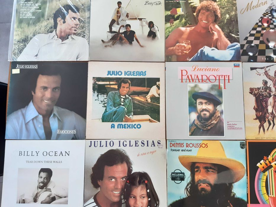 Discos LP de vinil antigos em bom estado