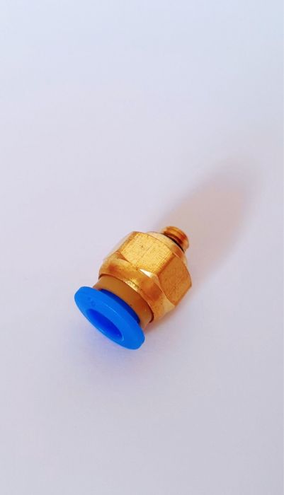 Фитинг PC-8  резьба M5