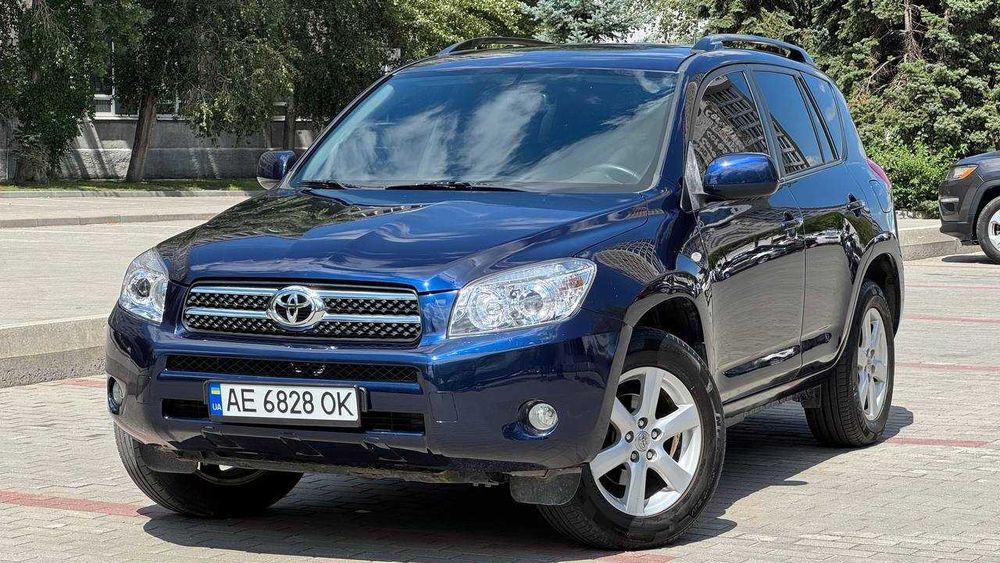 Toyota RAV 4  Автомат повний привід газ бензин 2008