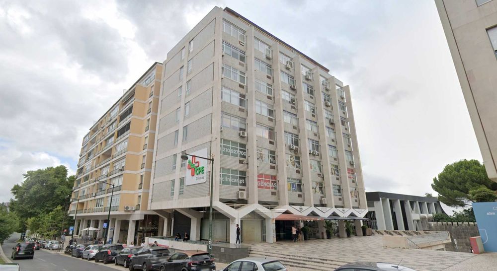 Escritório para arrendas na Av. António Augusto de Aguiar