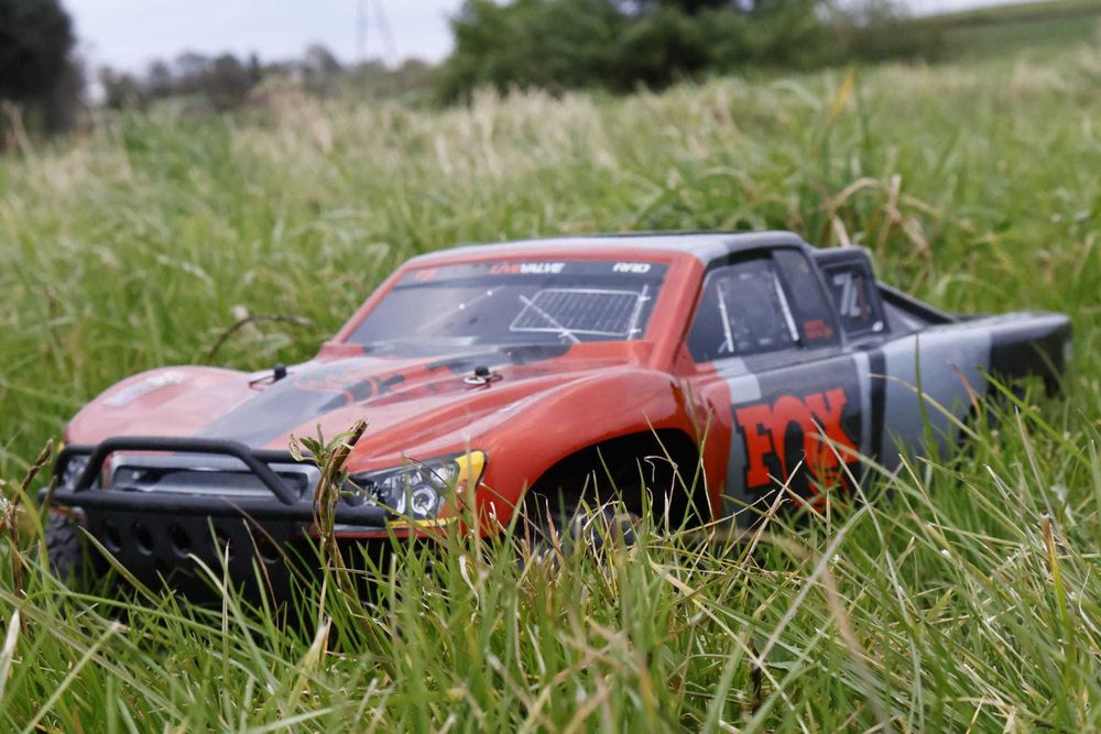 Samochód zdalnie sterowany Traxxas Slash VXL + akumulator + ładowarka