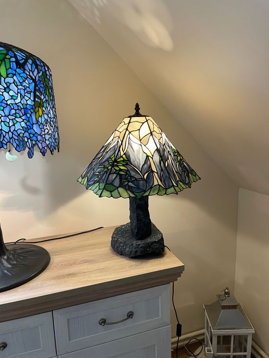 Sprzedam lampę witrażowa wisteria duża tiffani replika