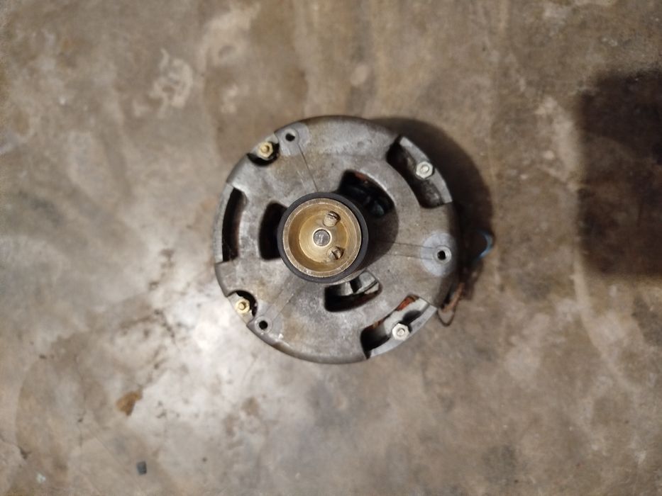 Электродвигатель ЕМ-6/4 У4 на ~220В, Болгария