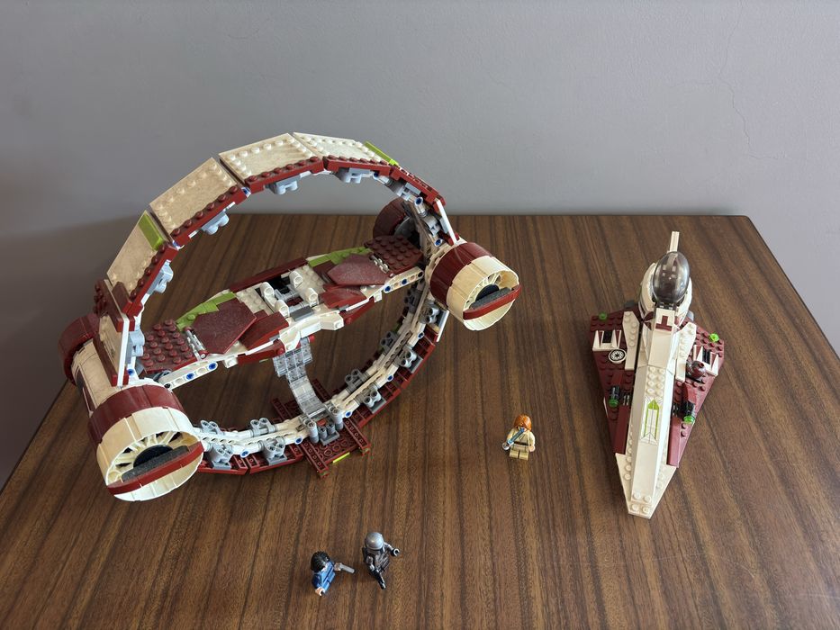 LEGO Star Wars 75191 Jedi Starfighter com Hyperdrive