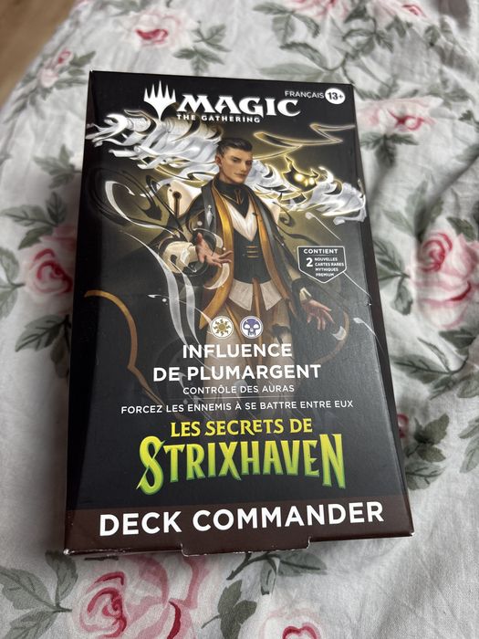 100-kartową talię do gry karcianej Magic: The Gathering – Secrets of Strixhaven: Deck Commander – Influence de Plumargéntum nowe
