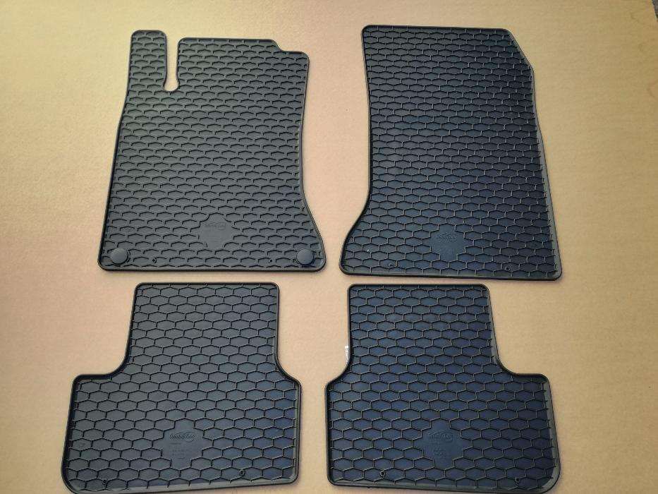 Jogo Tapetes Borracha Mercedes Classe A W176 modelo 2012 ->