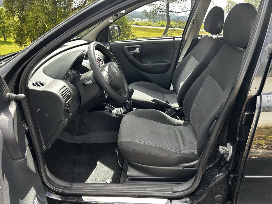 Opel Corsa C  1.3 CDTI (Muito Estimado)