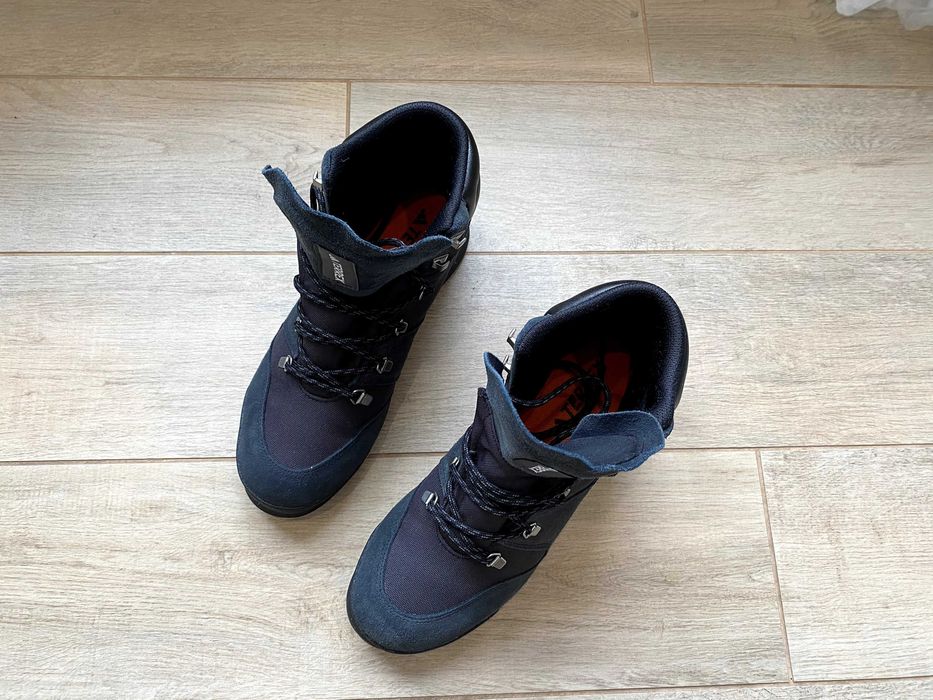 Adidas Terrex — треккинговые / хайкинговые ботинки средней высоты