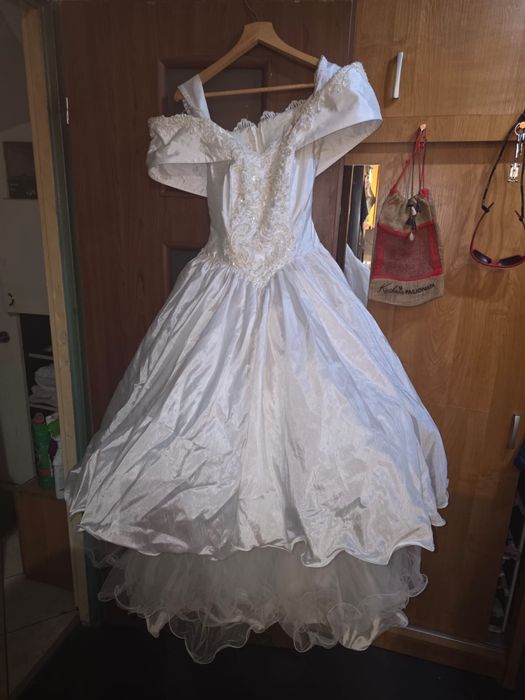 Suknia slubna plus welon piekna