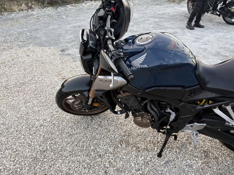 мотоцикл Honda CB 650 R