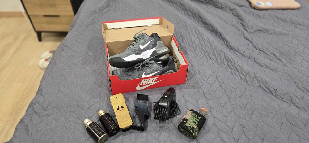 Artigos há venda (Negociavel) Perfumes usados sem caixa