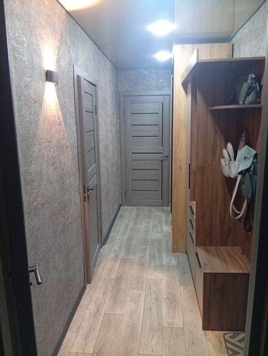 Продам 2х кімнатну квартиру з ремонтом!