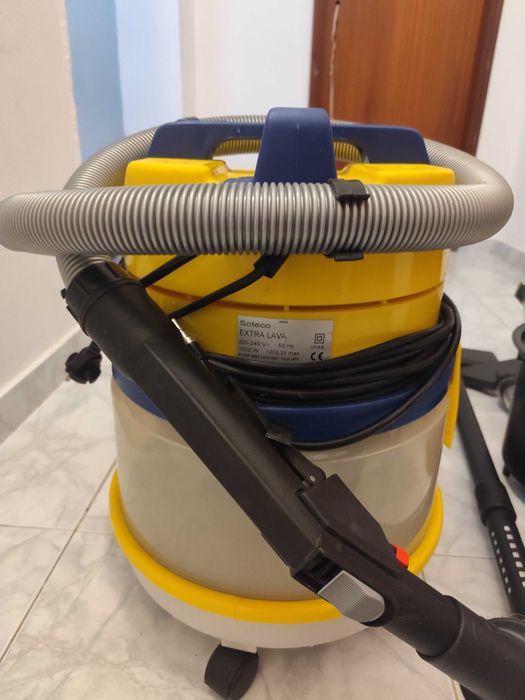 Aspirador de sólidos e líquidos