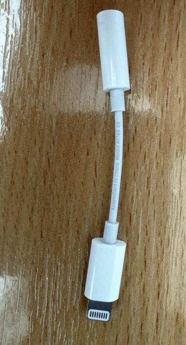 Переходник на наушники айфон Lightning 3.5 мм джек