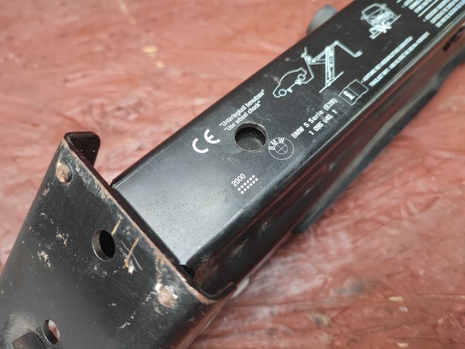 BMW E39 ORYGINALNY Lewarek podnoszenia auta / podnośnik w bdb  OEM