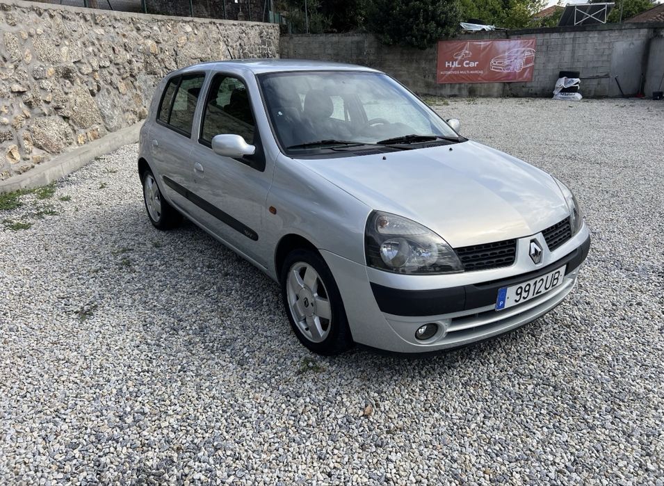 Renault Clio 1.2 16V vendo ou troco por Mota.