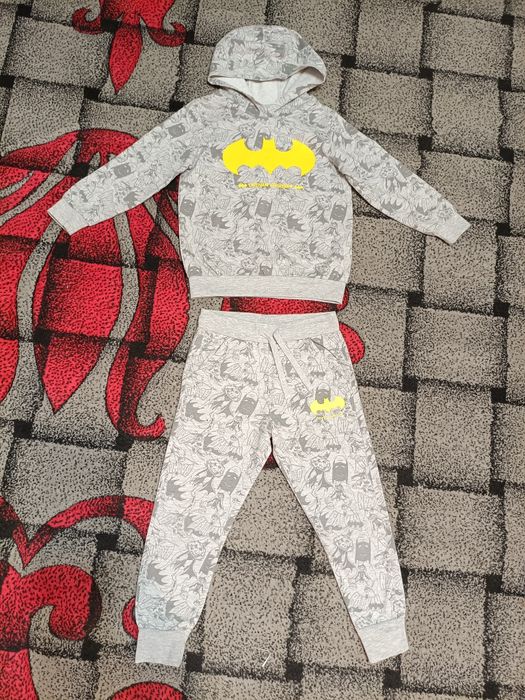 Костюм Бетмен 104-110 на 4-5 років ідеальний стан