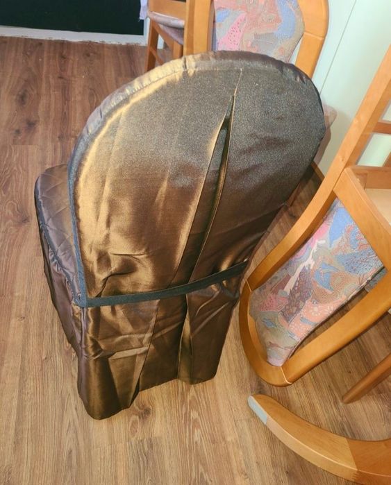 Piękny drewniany stół + 8 krzeseł