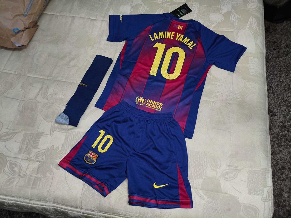 Camisola Criança Lamine Yamal Equipamento Barcelona | NOVO