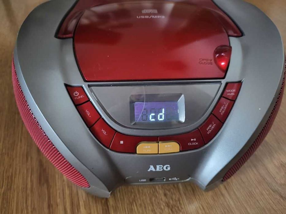 Radiomagnetofon AEG radio CD USB mp3