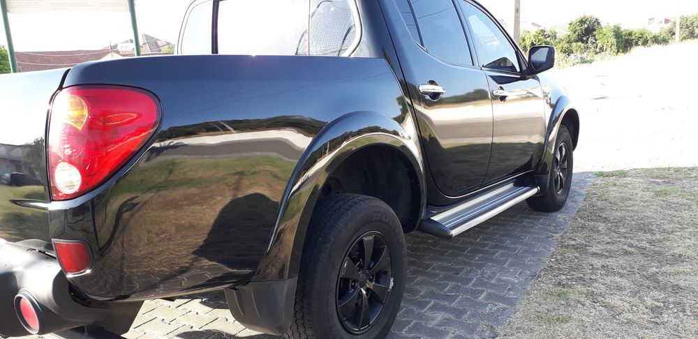 tablié em perfeito estado mitsubischi l 200