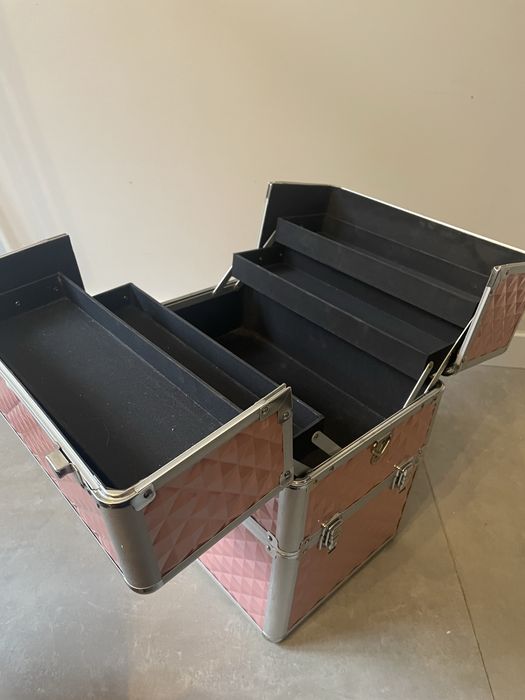 Kufer kuferek kosmetyczny fryzjerski