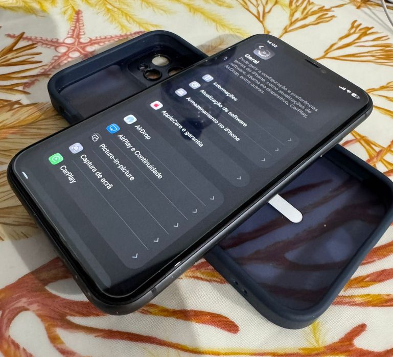 iPhone 11 64Gb preto
