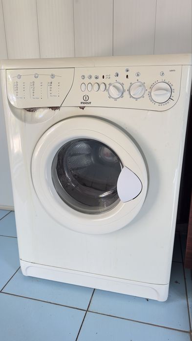 Стиральная машинка Indesit