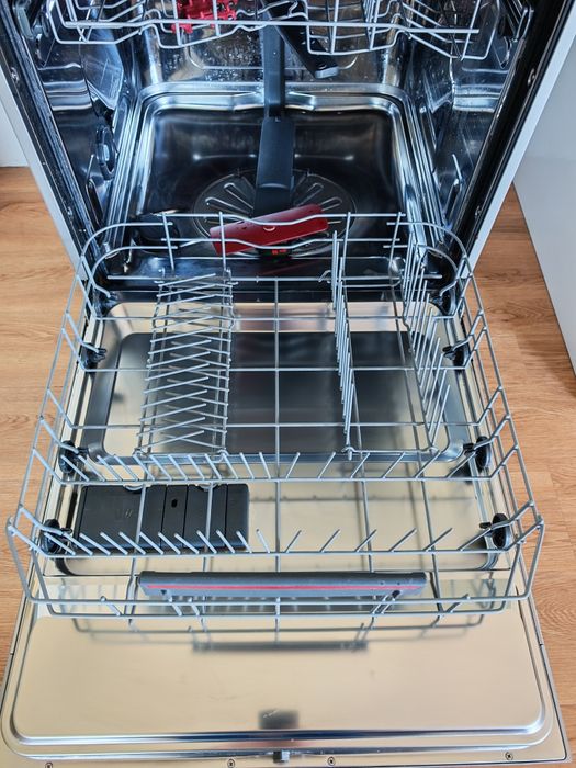 Máquina de Lavar Loiça AEG FFB74917ZM Inox (Série 7000)