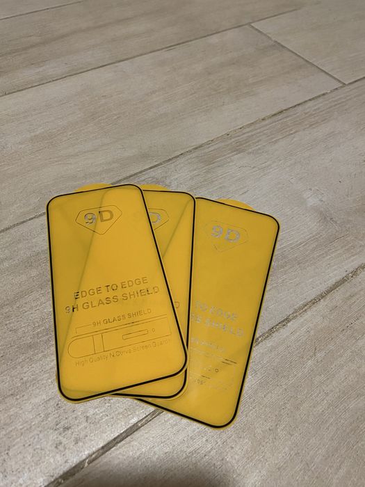 Защитное стекло на iphone 15pro