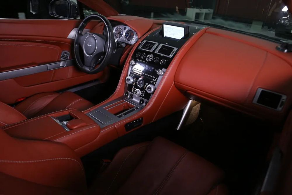 Aston Martin Vantage Coupe V8 Sportshift