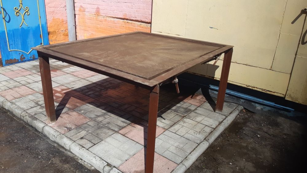 Вібростіл для виготовлення тротуарної плитки.