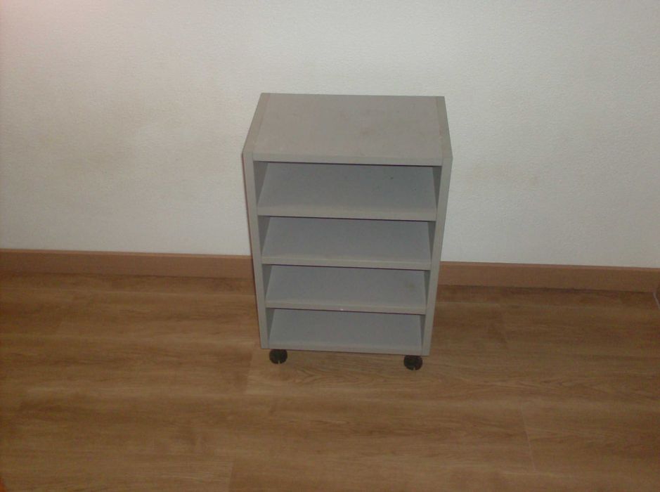 Móvel garrafeira o Sapateira