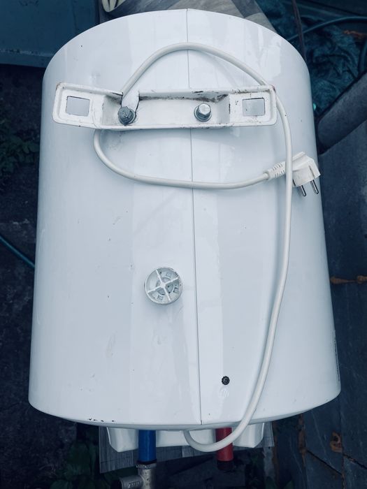 Бойлер Artel ART  WH 1.5- 50 White б/у.