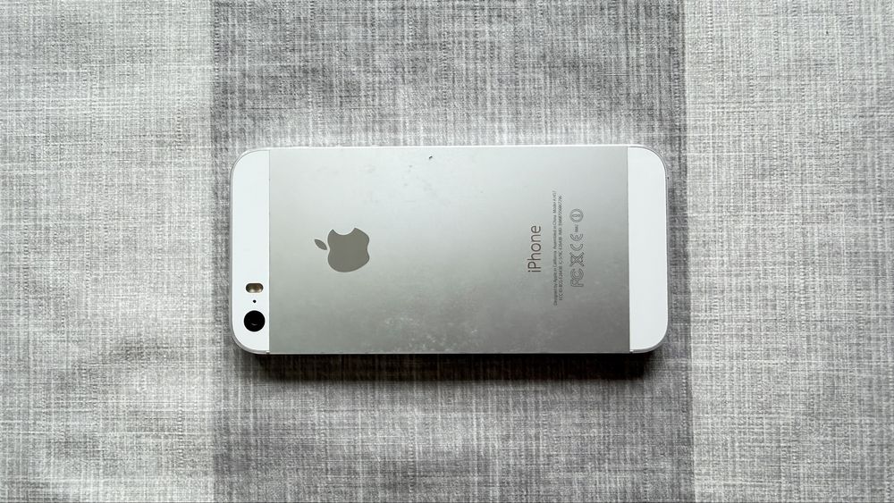 Vendo iPhone 5s 32GB - Impecável