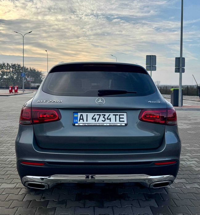 Mercedes-Benz GLC-Class 2019